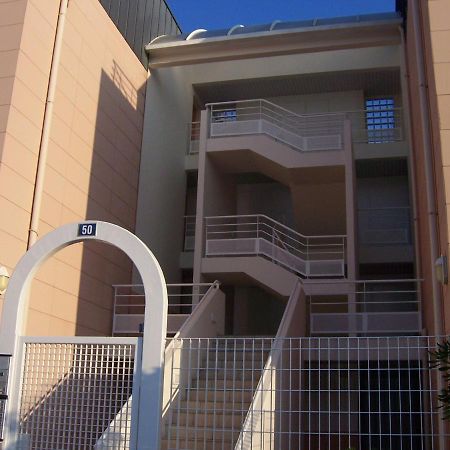 Appartement 2 Pieces A La Rochelle Avec Balcon, Proche Plage Des Minimes Et Port, Parking Inclus - Fr-1-551-7 外观 照片